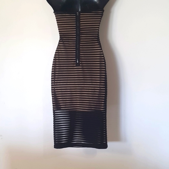 Avery Size 6 Black Strapless Striped Evening Dress - Picture 5 of 9
